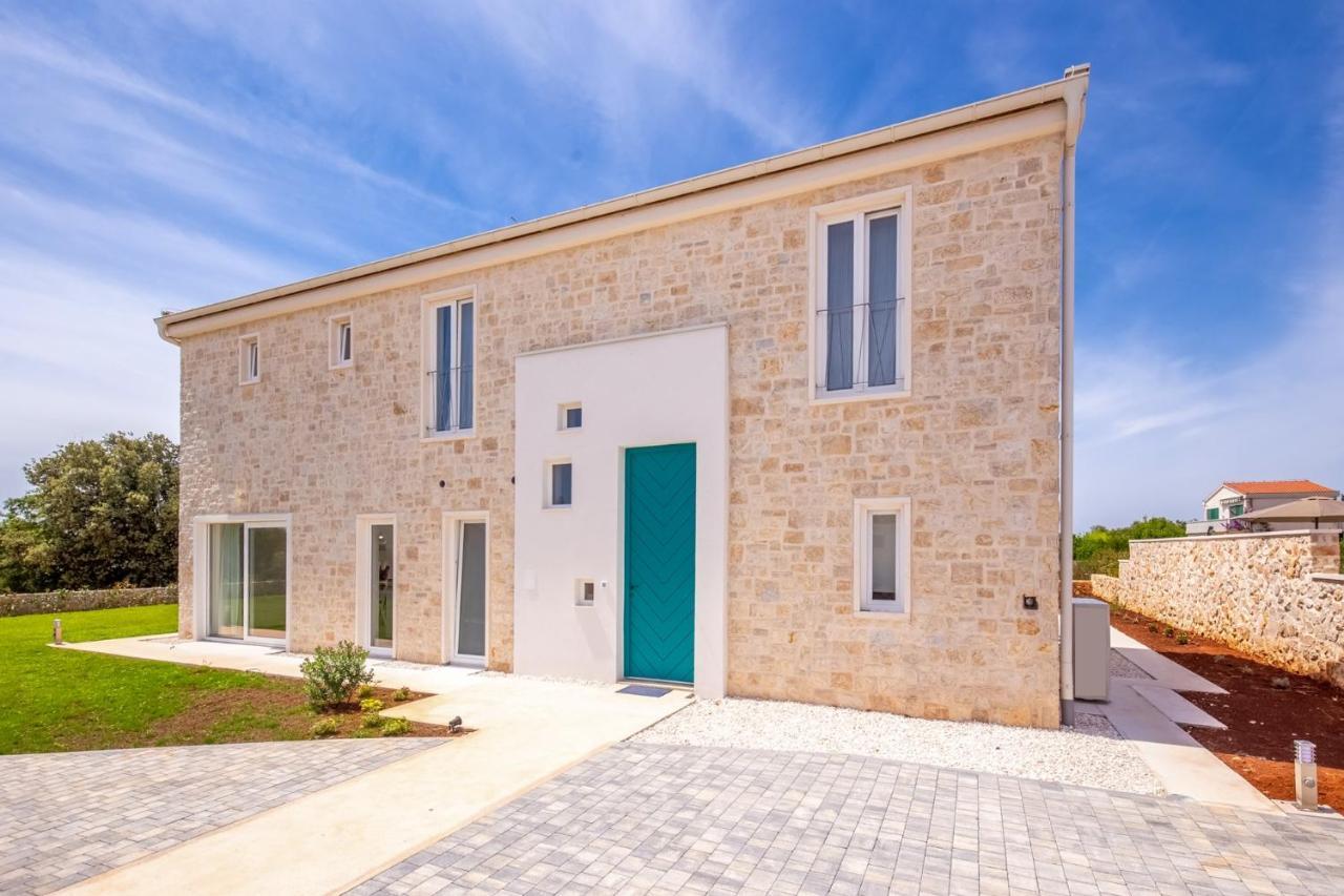 Villa Vela Muline - 8 Plus 2 Guests - Heated Pool Ugljan Dış mekan fotoğraf