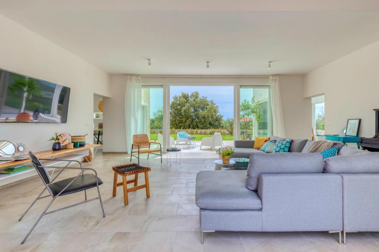 Villa Vela Muline - 8 Plus 2 Guests - Heated Pool Ugljan Dış mekan fotoğraf